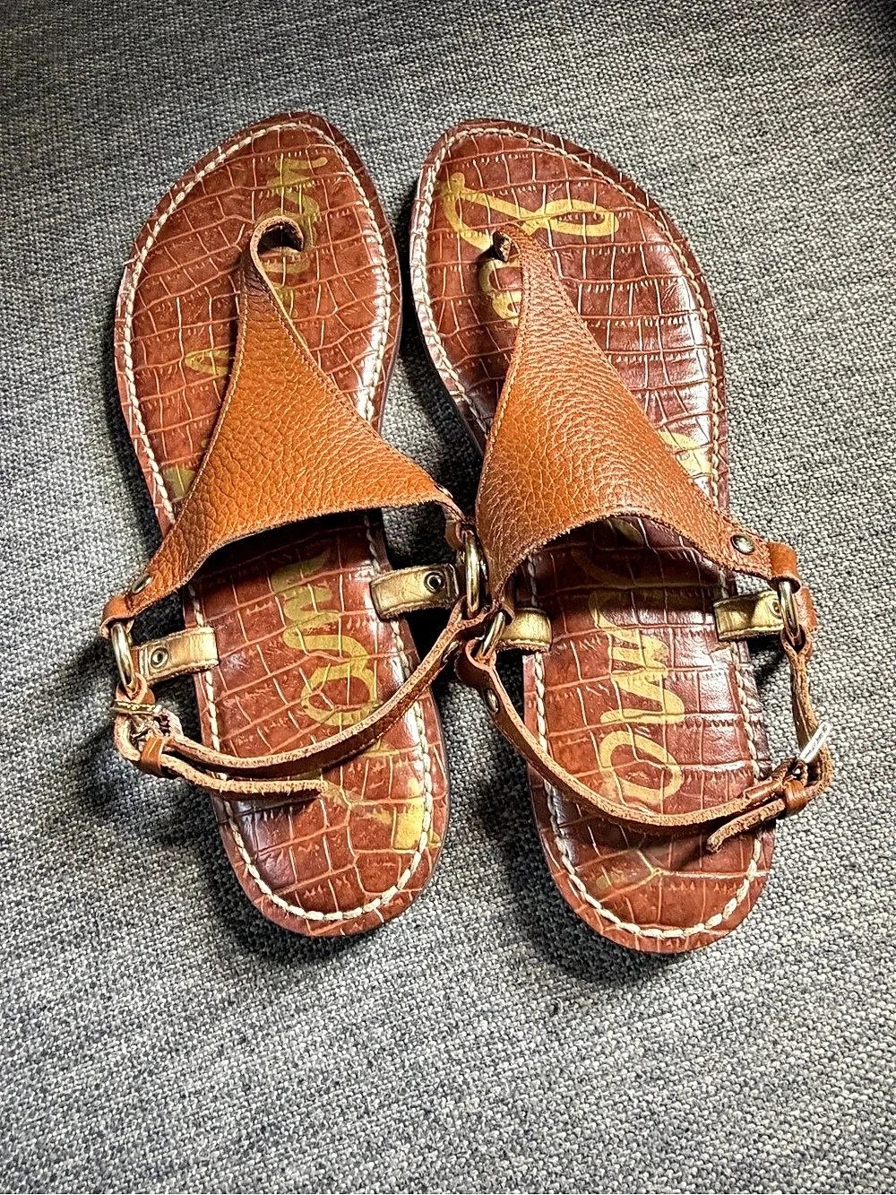 Sam Edelman Gigi Brown Croc Embossed Leather T-Strap Flat Thong Sandal Size 7.5